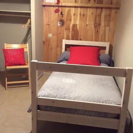 Le Sapin Rouge Hotel *